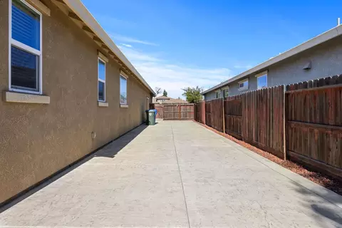 1132 Mono St, Manteca, CA 95337 photo 35