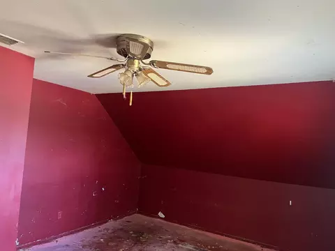 Bedroom - 11200 Roeding Rd, Denair, CA 95316 photo 2 of 3