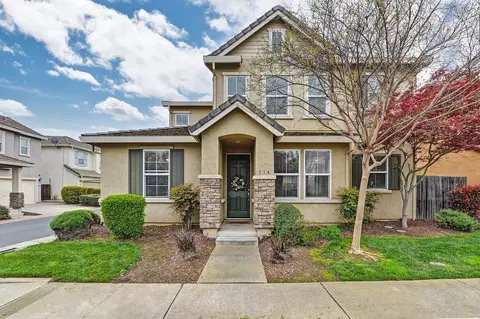 714 Courtyards Loop, Lincoln, CA 95648 photo 1