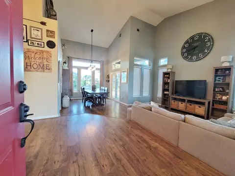 Entry Way - 971 Ranch Rd, Galt, CA 95632 photo 1 of 7