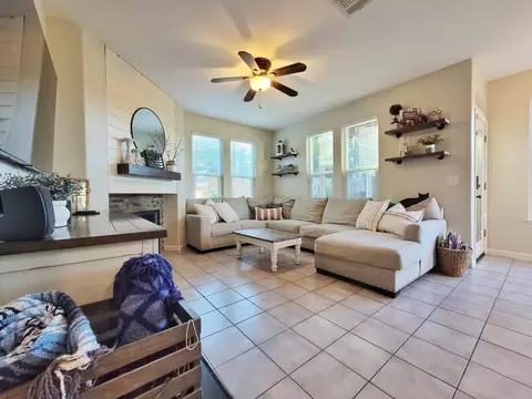 Living - 971 Ranch Rd, Galt, CA 95632 photo 1 of 2