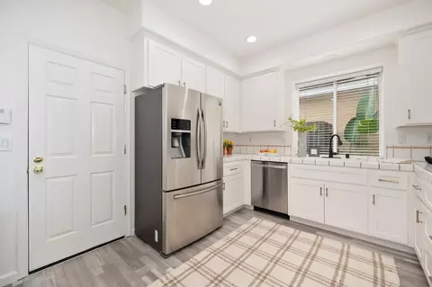Kitchen - 2300 Fallwater Ln, Carmichael, CA 95608 photo 2 of 3