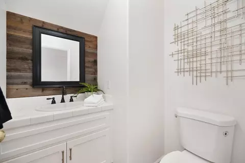 Bath - 2300 Fallwater Ln, Carmichael, CA 95608 photo 2 of 5