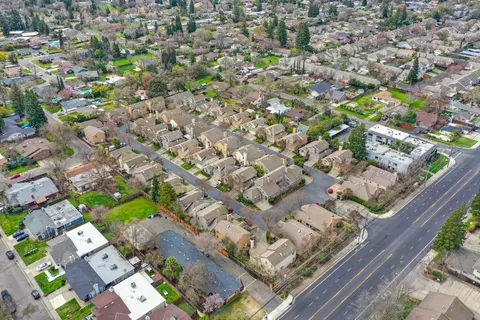 View/Area - 2300 Fallwater Ln, Carmichael, CA 95608 photo 4 of 6