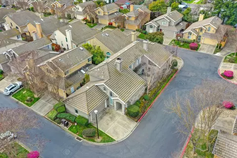 View/Area - 2300 Fallwater Ln, Carmichael, CA 95608 photo 2 of 6