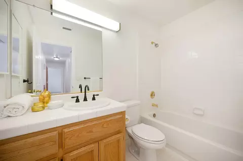 Bath - 2300 Fallwater Ln, Carmichael, CA 95608 photo 5 of 5