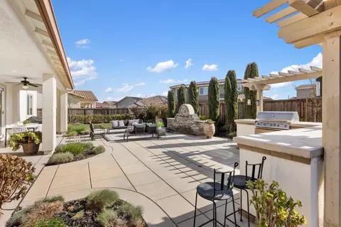 Exterior - 2544 Avalon Ln, Manteca, CA 95337 photo 7 of 12