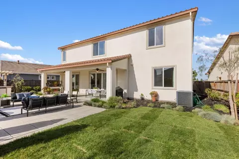 Exterior - 2544 Avalon Ln, Manteca, CA 95337 photo 8 of 12