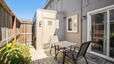 Exterior - 840 Rutledge Dr, Lodi, CA 95242 photo 2 of 4