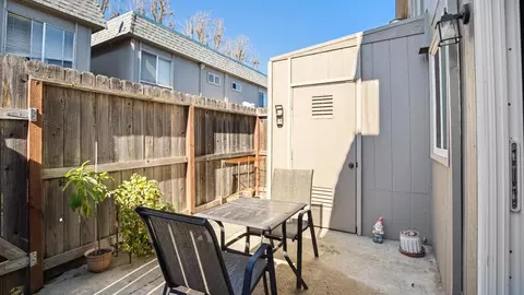 Exterior - 840 Rutledge Dr, Lodi, CA 95242 photo 1 of 4