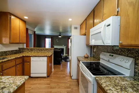 617 Finster St, Patterson, CA 95363 photo 11