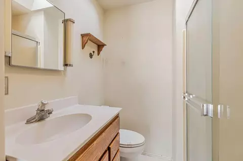 Bath - 34791 Creeksedge Rd, Davis, CA 95616 photo 1 of 3