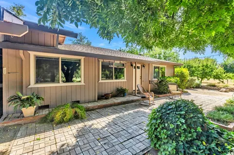 34791 Creeksedge Rd, Davis, CA 95616 photo 1