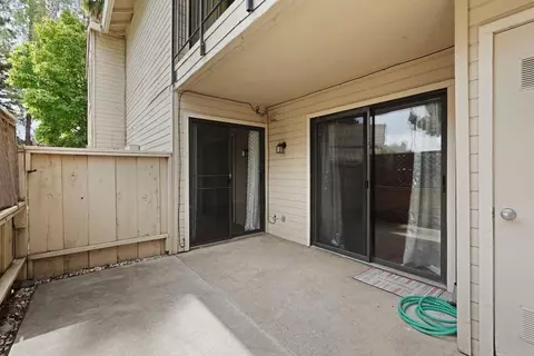 Exterior - 2401 Eilers Ln #805, Lodi, CA 95242 photo 2 of 14