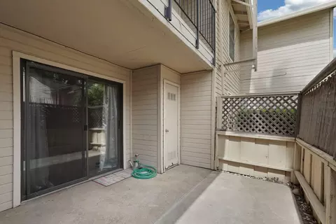 Exterior - 2401 Eilers Ln #805, Lodi, CA 95242 photo 1 of 14