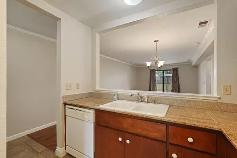 Kitchen - 2401 Eilers Ln #805, Lodi, CA 95242 photo 1 of 6