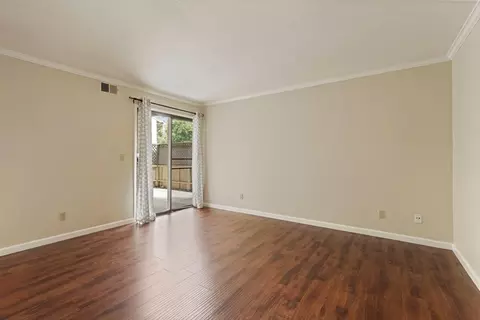 Living - 2401 Eilers Ln #805, Lodi, CA 95242 photo 6 of 7