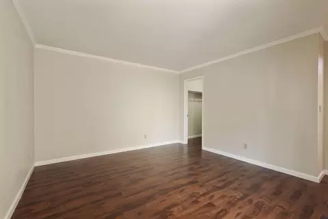 Living - 2401 Eilers Ln #805, Lodi, CA 95242 photo 5 of 7