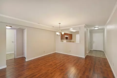 Living - 2401 Eilers Ln #805, Lodi, CA 95242 photo 4 of 7