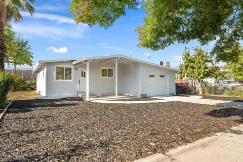 649 Encinal Ave, Roseville, CA 95678