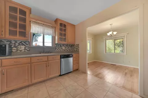 Kitchen - 50 Opal St, Sutter Creek, CA 95685 photo 3 of 4