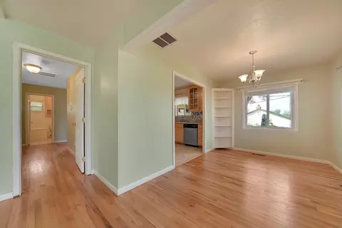 Living - 50 Opal St, Sutter Creek, CA 95685 photo 4 of 5
