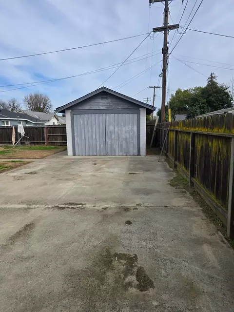 1630 Wolf Ave, Modesto, CA 95358 photo 3