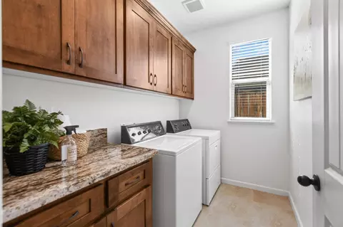 822 Stage Stop Loop, Rocklin, CA 95765 photo 9