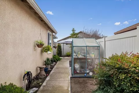 Exterior - 2649 Bellchase Dr, Manteca, CA 95336 photo 8 of 16