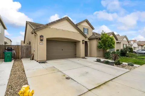 2666 Primrose Dr, Lodi, CA 95242 photo 2