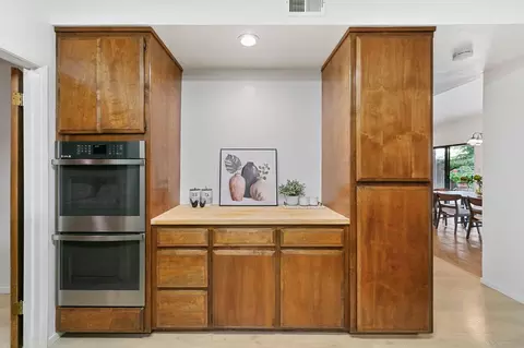 Kitchen - 824 Malaga Ave, Davis, CA 95616 photo 6 of 7