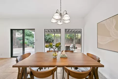 Dining - 824 Malaga Ave, Davis, CA 95616 photo 4 of 5