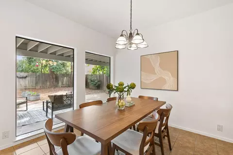 Dining - 824 Malaga Ave, Davis, CA 95616 photo 2 of 5