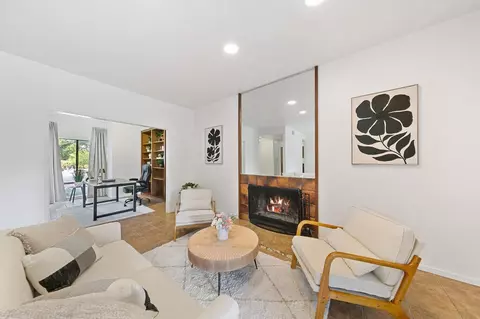 Living - 824 Malaga Ave, Davis, CA 95616 photo 3 of 9