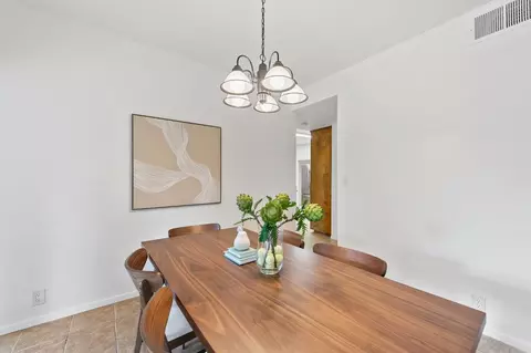 Dining - 824 Malaga Ave, Davis, CA 95616 photo 3 of 5
