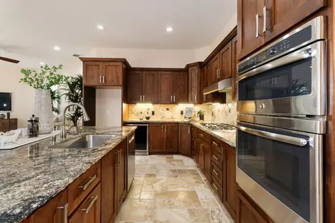 Kitchen - 2680 Taylor Rd, Penryn, CA 95663 photo 3 of 8