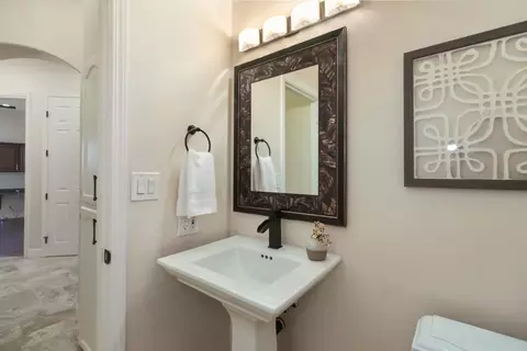 Bath - 2680 Taylor Rd, Penryn, CA 95663 photo 5 of 7