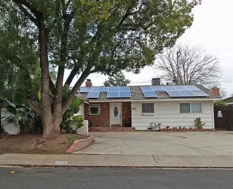 2218 Monticello Ave, Modesto, CA 95350 photo 1