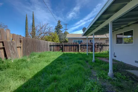 2025 Celeste Dr, Modesto, CA 95355 photo 5