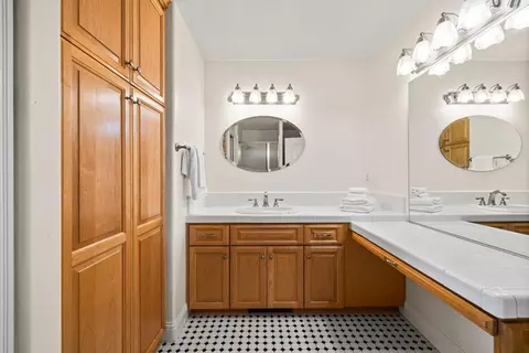 Bath - 1530 Barrett Dr, Placerville, CA 95667 photo 9 of 10