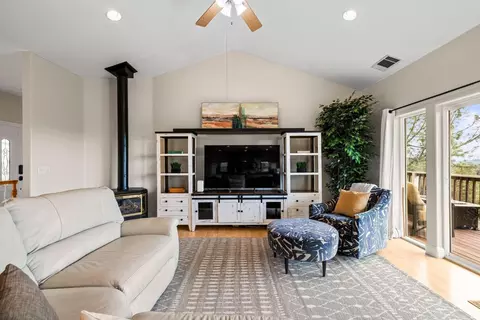Living - 1530 Barrett Dr, Placerville, CA 95667 photo 5 of 10