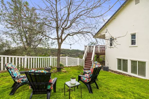 Exterior - 1530 Barrett Dr, Placerville, CA 95667 photo 13 of 17