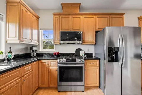 Kitchen - 1530 Barrett Dr, Placerville, CA 95667 photo 6 of 12