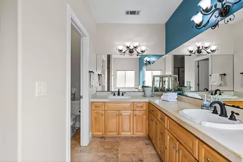 Bath - 1530 Barrett Dr, Placerville, CA 95667 photo 5 of 10