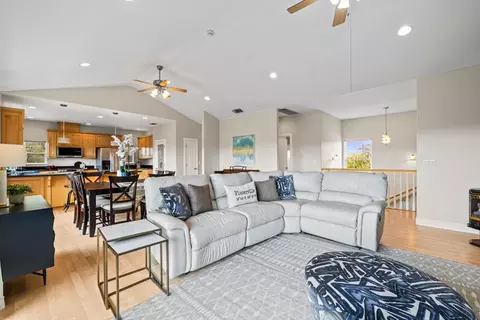 Living - 1530 Barrett Dr, Placerville, CA 95667 photo 2 of 10