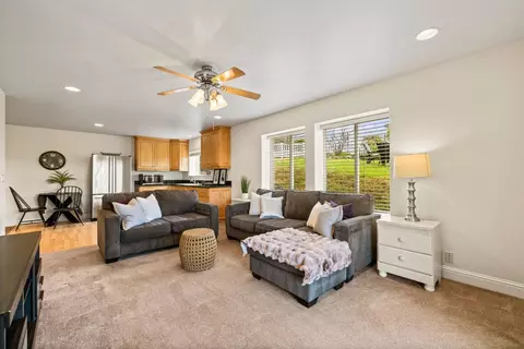 Living - 1530 Barrett Dr, Placerville, CA 95667 photo 7 of 10