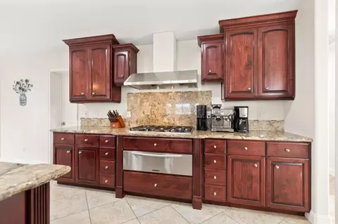 Kitchen - 10330 Browning St, Elverta, CA 95626 photo 2 of 9