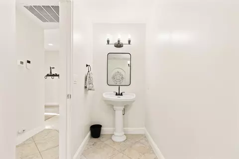 Bath - 10330 Browning St, Elverta, CA 95626 photo 4 of 6