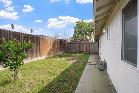 Exterior - 167 14th St, Merced, CA 95340 photo 4 of 4