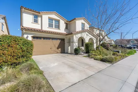 2153 Splendor Way, Modesto, CA 95357 photo 2
